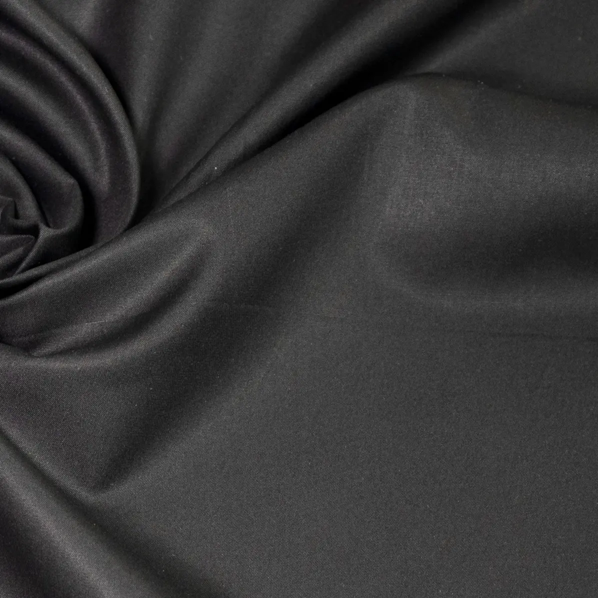 Salvatore Triplo Black Popelin Solid plain